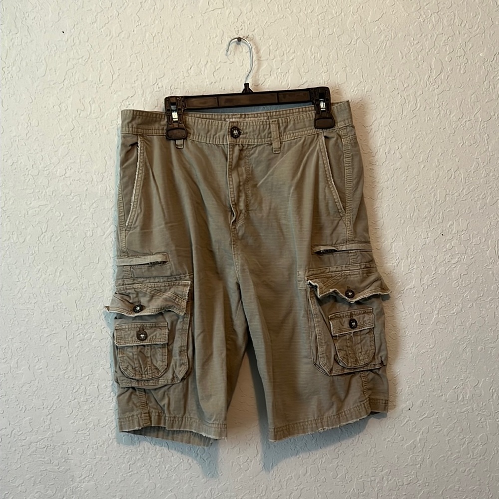 BKE Tan Cargo Shorts with Classic Design